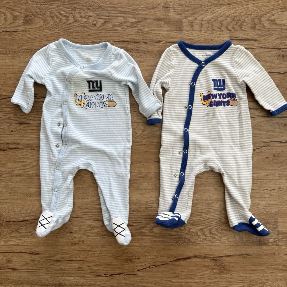 Lot Of 2 New York Giants Baby One Piece Bodysuit NFL Size 3 Months